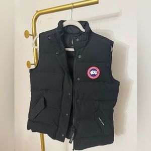 Canada goose vest size medium